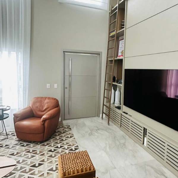 Porta ACM Portas Milenar Curitiba Friso XIzada detalhe02 Portas Milenar Loja de Portas em Curitiba e Região Metropolitana