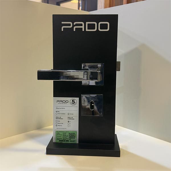 Fechaduras 23 Loja de Portas em Curitiba e Região Portas-Milenar-Curitiba-Linha-Fechaduras-IMG_3359