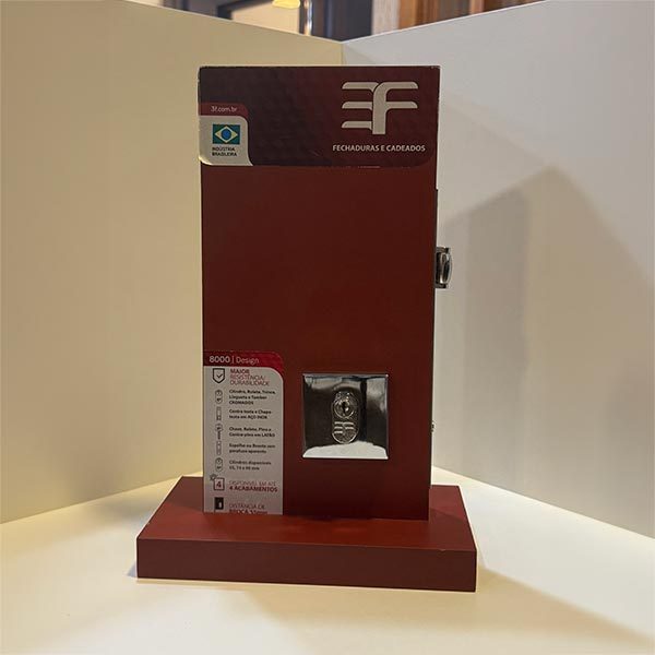 Fechaduras 42 Loja de Portas em Curitiba e Região Portas-Milenar-Curitiba-Linha-Fechaduras-IMG_3360