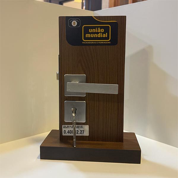 Fechaduras 12 Loja de Portas em Curitiba e Região Portas-Milenar-Curitiba-Linha-Fechaduras-IMG_3368