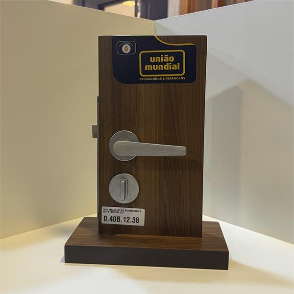 Fechaduras 5 Loja de Portas em Curitiba e Região Portas-Milenar-Curitiba-Linha-Fechaduras-IMG_3374