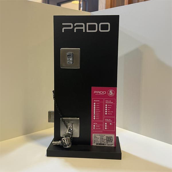 Fechaduras 24 Loja de Portas em Curitiba e Região Portas-Milenar-Curitiba-Linha-Fechaduras-IMG_3381