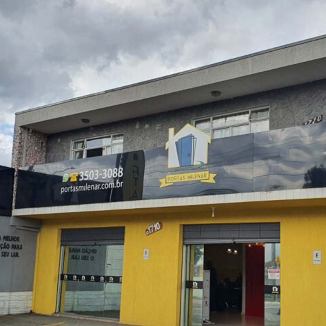 Imagem da fachada da Portas Milenar A SUA LOJA DE PORTAS EM CURITIBA: