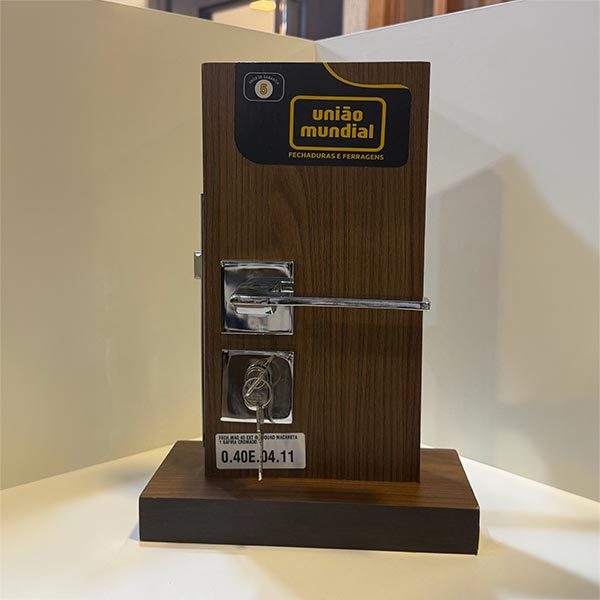 Portas-Milenar-Curitiba-Linha-Fechaduras-IMG_3382